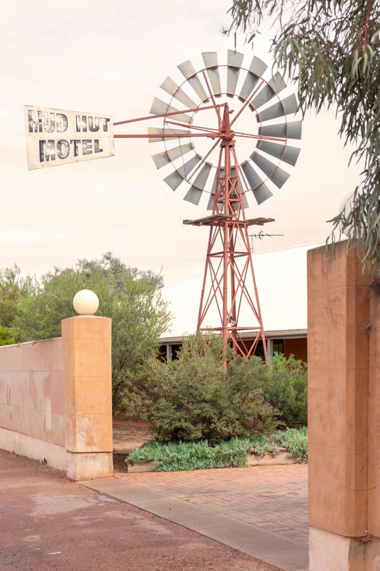 Mud Hut Motel Coober Pedy Luaran gambar