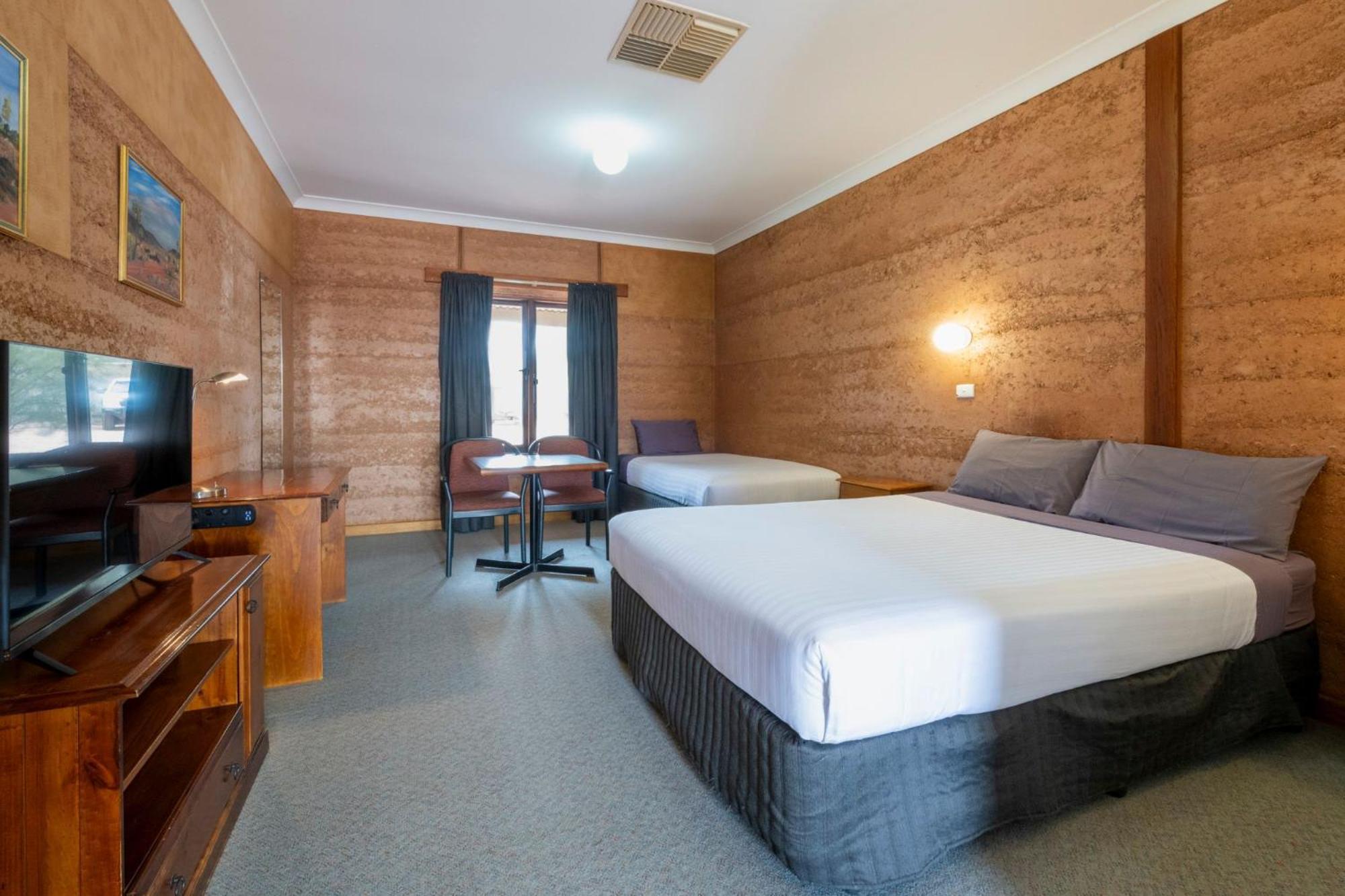 Mud Hut Motel Coober Pedy Luaran gambar
